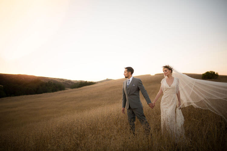 golden hour wedding photos